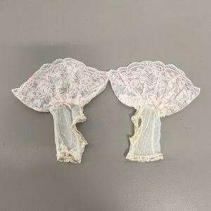 Y2K Vintage 1980’s Fingerless Lace Gloves One Size
